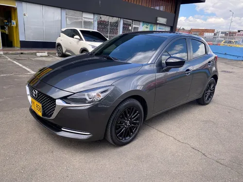 Mazda 2 1.5 Touring Carbon Edition