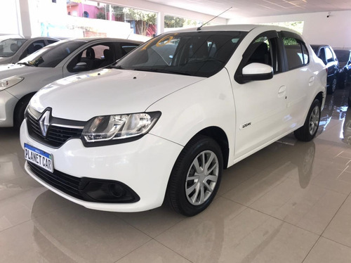 Imagem 1 de 11 de Renault Logan 2016 1.6 Expression Hi-power 4p