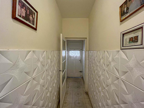 Imagen 8 de 22 de Casa De 2 Dormitorios Con Cochera Y Patio