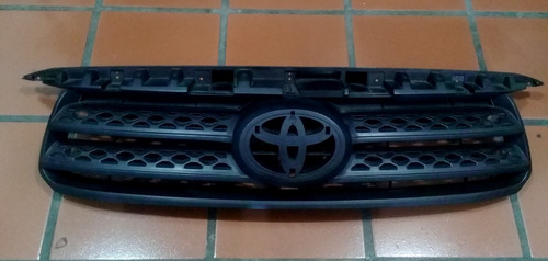 Parrilla Frontal Toyota Fortuner 2009 2011