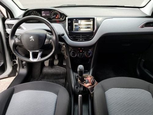 Peugeot 208 1.5 Allure Touchscreen