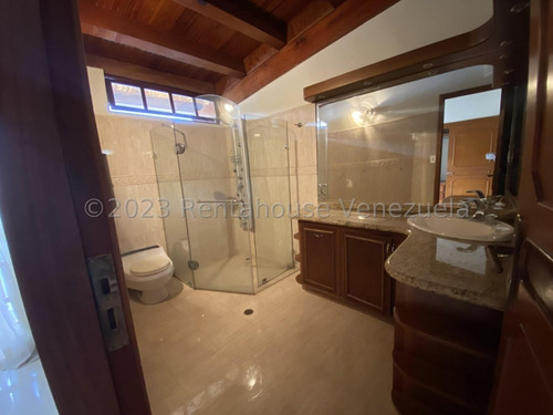 Casa En Venta En Prados Del Este Caracas Jardin Terraza Parrillera Pisos De Marmol 3 Niveles