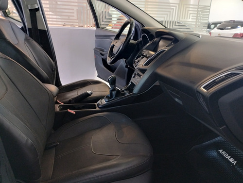 Ford Focus III 2.0 Sedan Titanium Mt