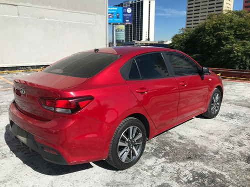 Imagen 6 de 12 de Kia Rio 1.6 L Sedan At 2020
