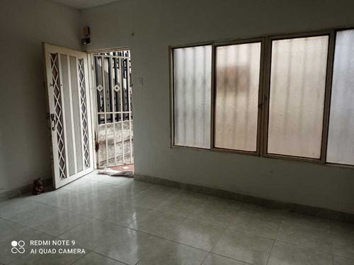 Imagen 3 de 28 de Se Vende Casa Bifamiliar Esquinera En Ciudad Modelo (j.s)