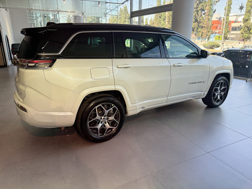 Jeep Commander 1.3 Overland Fwd At