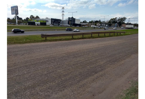 Venta 1 Ha. En Panamericana Pilar. Acepta Permuta