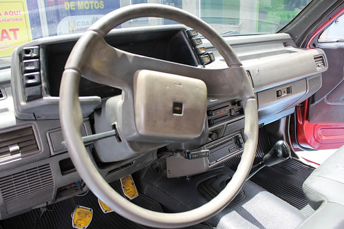 Chevrolet LUV 2.3 TFR 2B