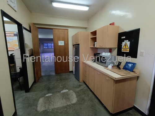 Edificio En Venta En Mariche 3 Pisos Sotano Edificios Caracas Cavas Refrigeracion Angela Tochon Edificios Comerciales