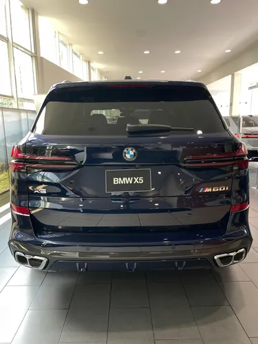 X5 M60i