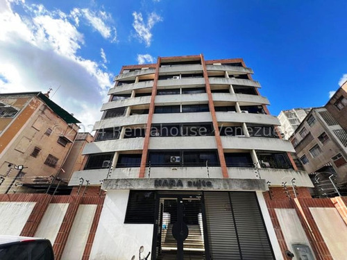 Apartamento A La Venta En Los Chaguaramos #24-14559 Jose Luis La Roche