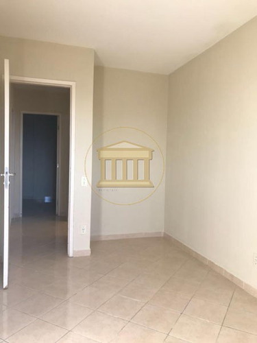 Imagem 8 de 15 de Apartamento Padrão Com 3 Quartos - 210272-v