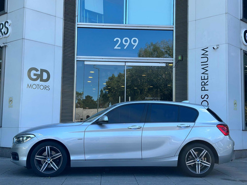 Imagen 9 de 22 de Bmw Serie 1 1.6 120i Sport Line At 177cv