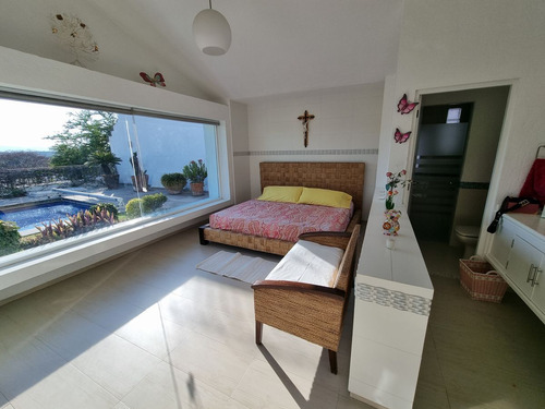 Hermosa Casa En Venta En Colinas De Santa Fe, Morelos