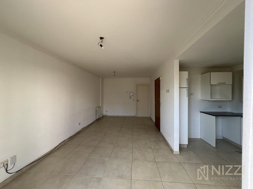 Semipiso 3 Ambientes Con Cochera En Neptuno La Perla - Ref: 544
