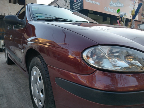 Imagen 14 de 14 de Renault Megane 1.6 Bic Pack Plus 2007