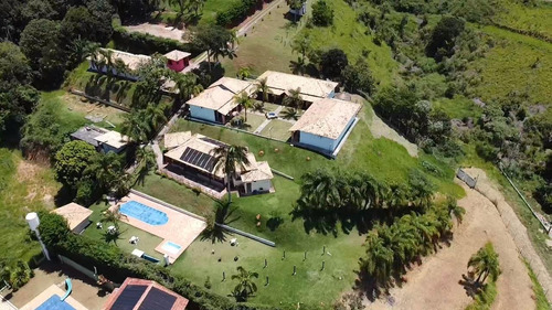 Imagem 1 de 26 de Chácara 4500m2 Ótima Para Pousada, 900m2 Construídos Com 15 Suítes, Lavanderia, Restaurante, Estacionamento, Área De Lazer Completa, Acesso Asfaltado - Ch00217 - 70653620