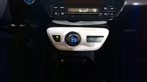 Toyota Prius 1.8 HYBRID BASE