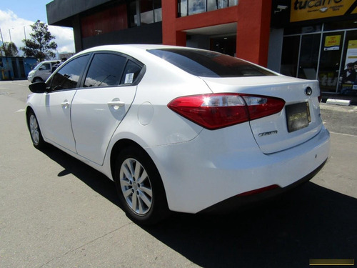 Imagen 7 de 13 de Kia Cerato Pro