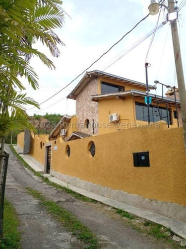 Espectacular Casa En Venta En El Hatillo. 
