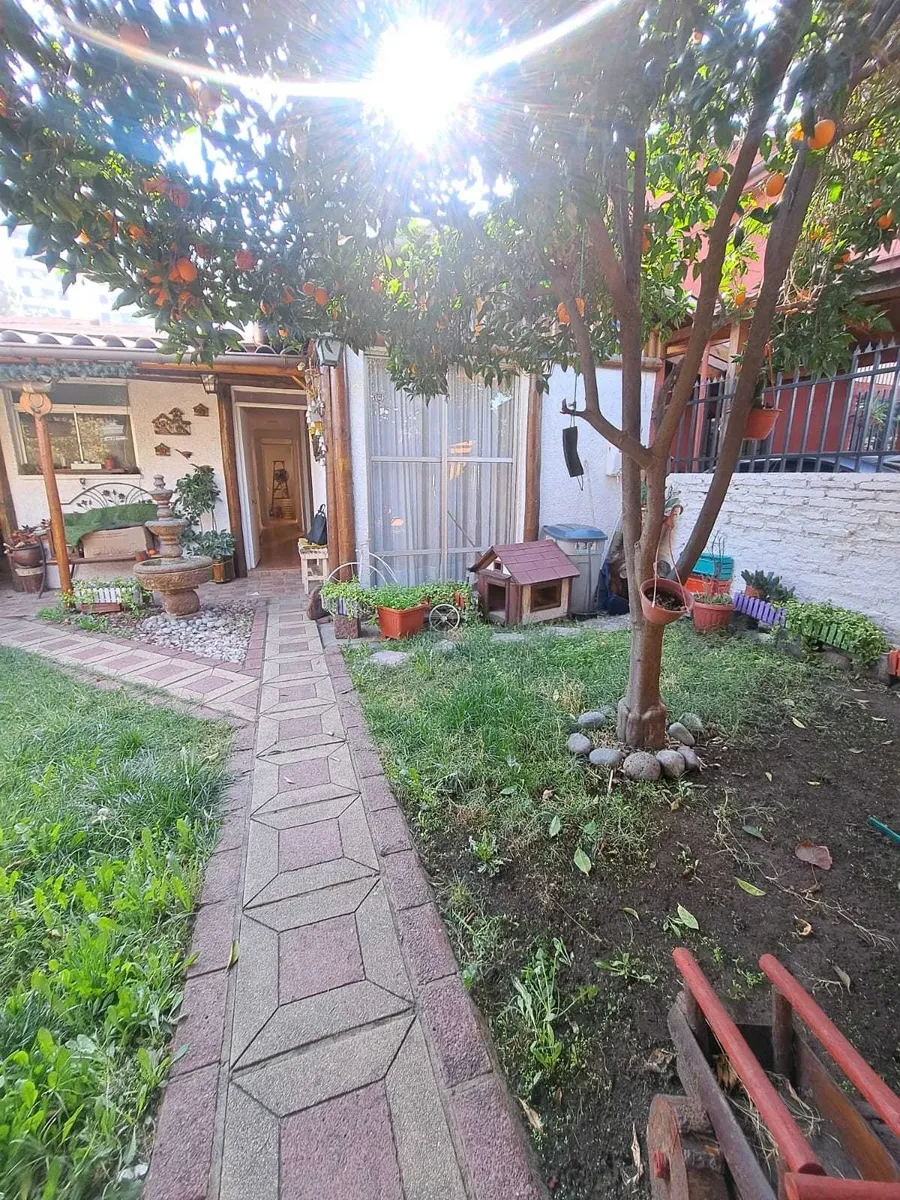 Imagen 5 de 22 de Venta Casa 4dorm. A Pasos Metro (172840)