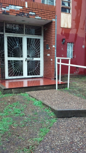 Imagen 11 de 13 de Excelente 2 Ambientes Al Frente Con Balcón