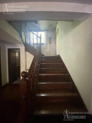Imagen 26 de 30 de Lote - Acas.-libert./solis
