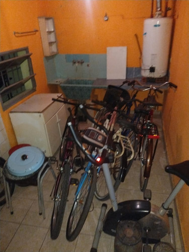 La Casa De Doña Rosa - Ph Unico Por Pasillo - A Pasos De 9 De Julio Al 4200 - Monte Chingolo