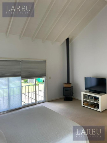 Imagen 16 de 30 de Casa En Venta - Club De Campo Pueyrredon