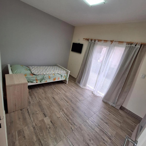 Casa En Venta - 3 Dormitorios 3 Baños - Cochera - 800mts2 - San Vicente
