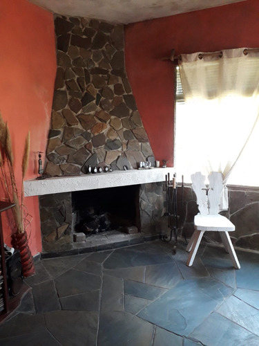 Imagen 5 de 14 de Venta Casa 4 Dormitorios 2 Baños Parrillero Las Toscas Sur