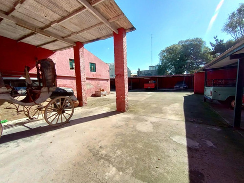 Terreno Con Oficina Comercial Con Estacionamiento En Don Torcuato