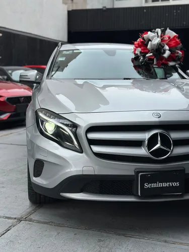 Mercedes-Benz Clase GLA GLA 180 1.6LT TA