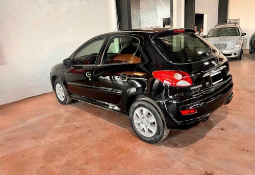Peugeot 207 1.4 Active 75cv