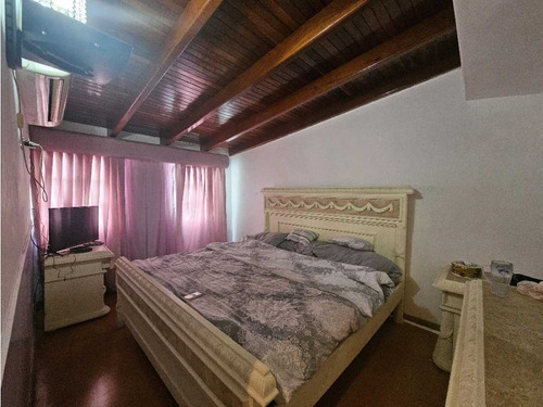 Townhouse En Potro Redondo La Unión