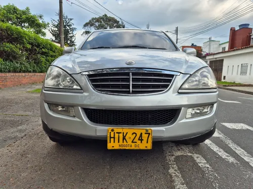 Ssangyong Kyron 2.3 Gasolina 7 Pasajeros