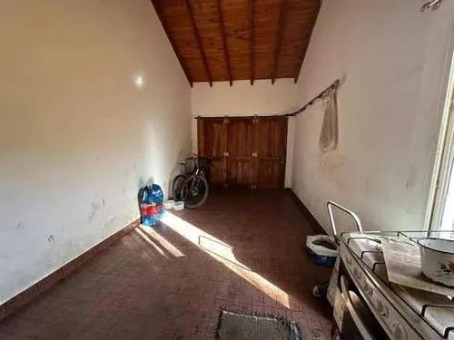 Casa En Venta - 3 Dormitorios 2 Baños - 150mts2 - General Alvarado