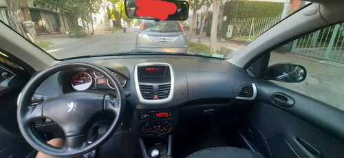 Peugeot 207 2011 1.4 Xs