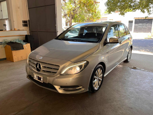 Mercedes-benz 200 B200 1.6t M/t