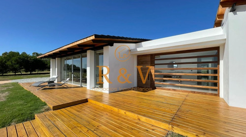 Imagen 23 de 23 de Casa En Venta - Pueblo Mio, 4 Dormitorios, Manantiales