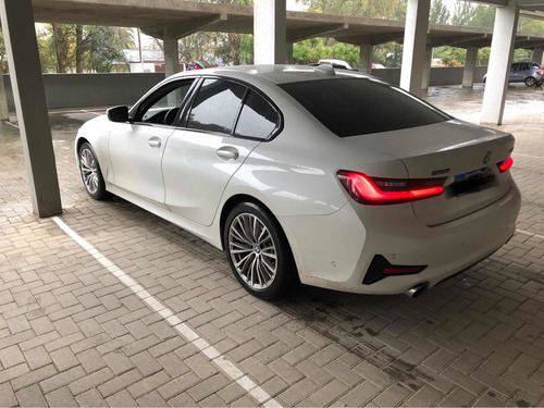 Imagen 3 de 8 de Bmw Serie 3 2020 3.0 330i Sedan Sport Line 252cv