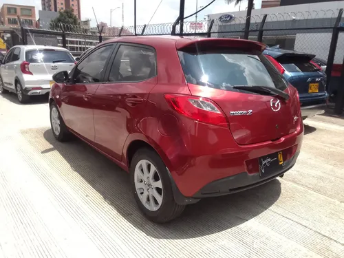 Mazda 2 Hb Mt - 2015