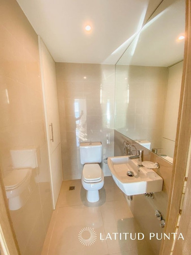 Imagen 15 de 28 de Apartamento Pasante Con Doble Balcón - Punta Del Este Brava