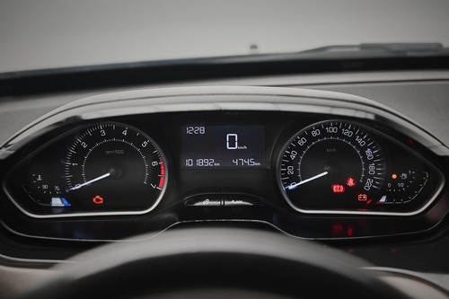 Imagen 11 de 15 de Peugeot 2008 Feline 1.6 2019