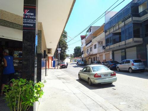 Edificio Local Comercial En Venta En Caraballeda, La Guaira 1200m2 4niveles 15pe (cbe)