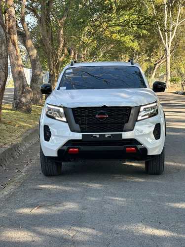 Nissan  Navara  4x4 