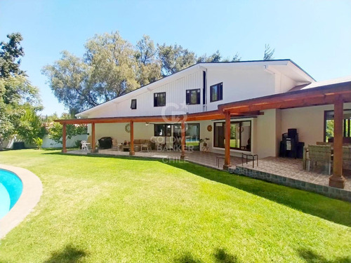 Amplia Casa General Blanche
