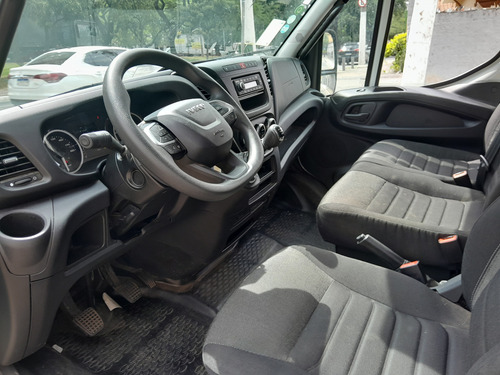 Iveco Daily 35160 2023 Com Baú Alumínio Completa 44 Mil Km