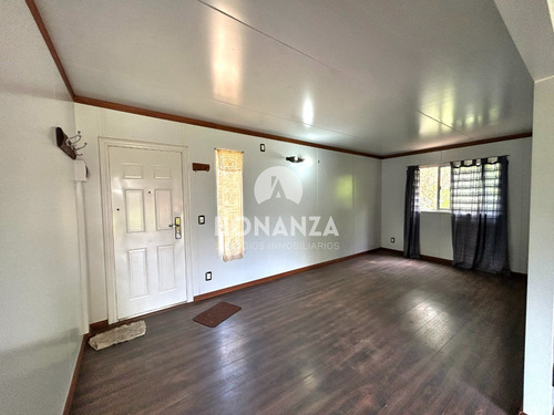 Imagen 12 de 17 de Casa En Venta En Playa Hermosa, Piriápolis. 2 Dormitorios, 1 Baño. Oportunidad!
