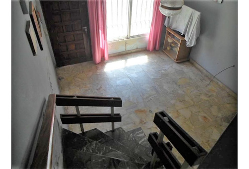 Venta Casa 5 Amb En Lomas Del Mirador Oportunidad